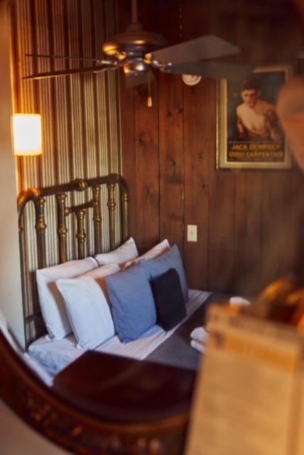 Crew'S Quarters Boarding House - Caters To Men Hotel Провинстаун Екстериор снимка